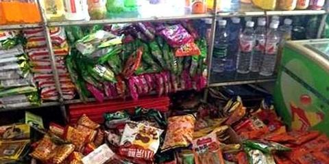 守护校园食品安全，两部门联合出击严查“五毛食品”